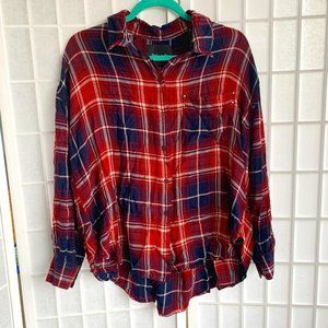 Twelve o Two Madison Red Plaid Top Sz L